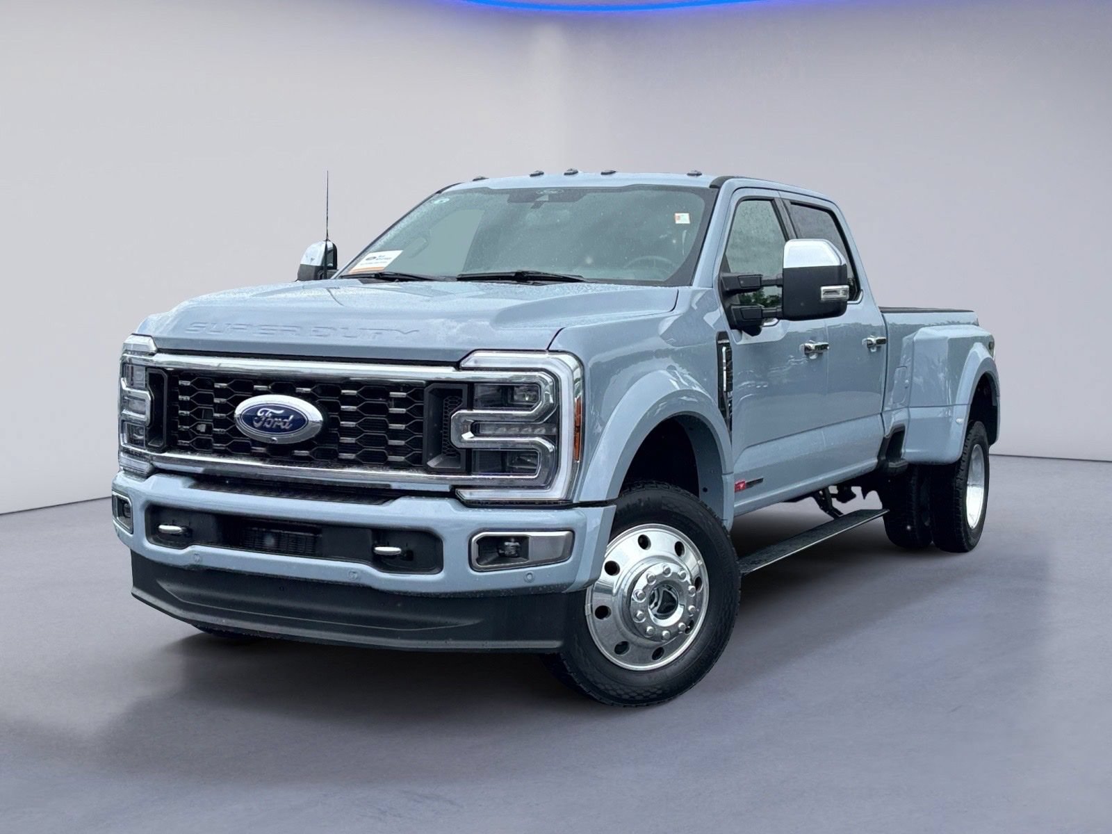 Certified 2024 Ford F450 Platinum AWD/4WD image 2