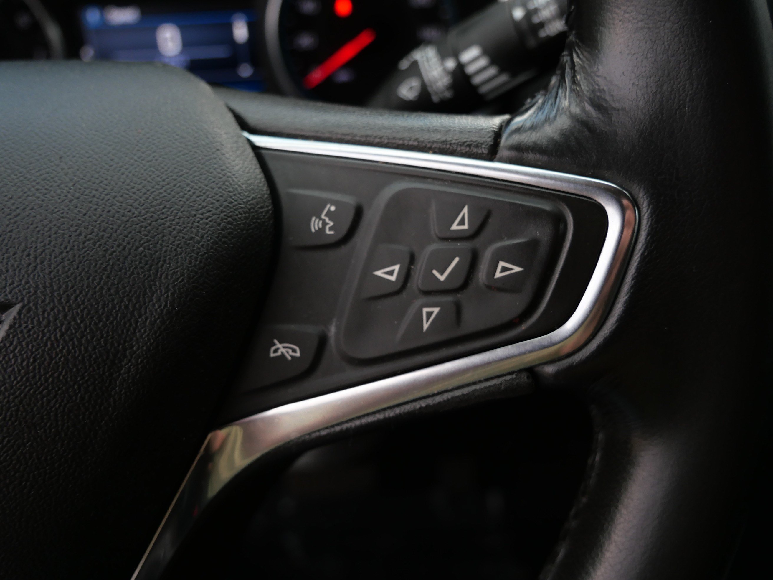 Used 2019 Chevrolet Equinox LT AWD/4WD image 29