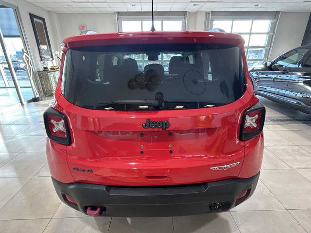 Used 2021 Jeep Renegade Trailhawk image 4