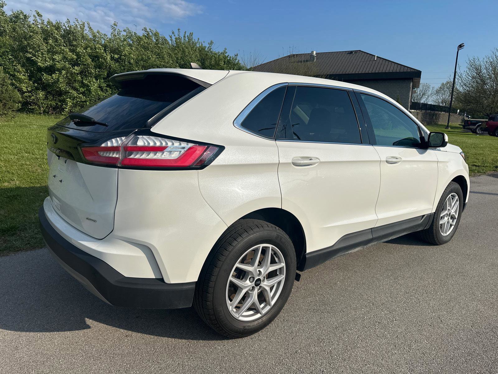 Certified 2023 Ford Edge SEL w/ Convenience Package image 5