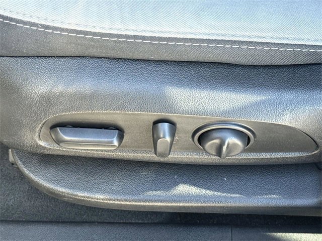 Used 2019 Chevrolet Equinox LS w/ LS Convenience Package image 26