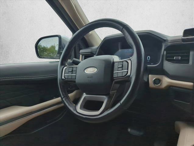 Certified 2023 Ford Expedition Max Platinum image 24