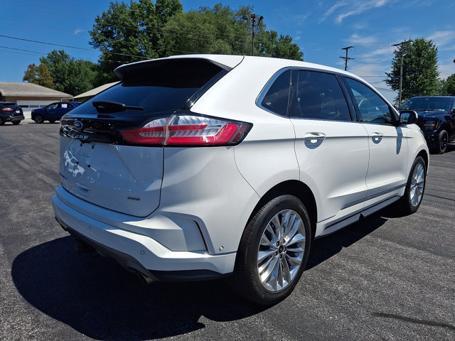 Certified 2022 Ford Edge Titanium w/ Equipment Group 301A AWD/4WD image 7