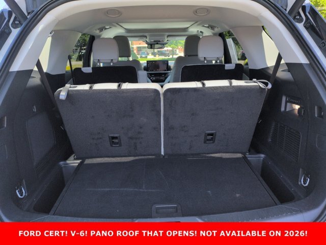 Certified 2025 Ford Explorer Platinum w/ Ultimate Package AWD/4WD image 26