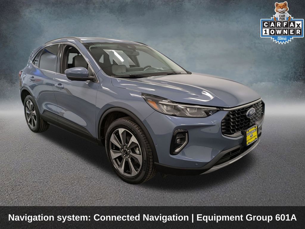 Certified 2023 Ford Escape Platinum w/ Premium Technology Package AWD/4WD image 3