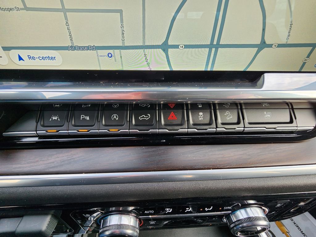 Used 2022 GMC Sierra 1500 SLT w/ SLT Premium Plus Package image 17