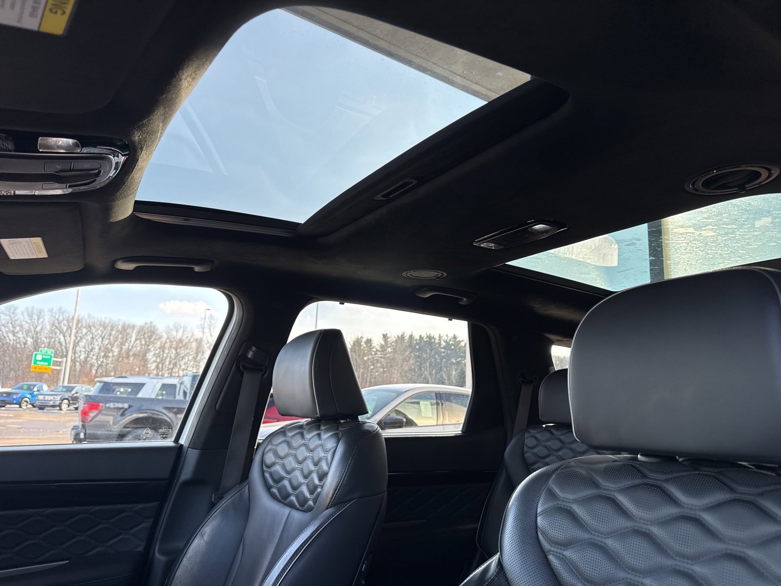 Used 2021 Hyundai Palisade Calligraphy image 24