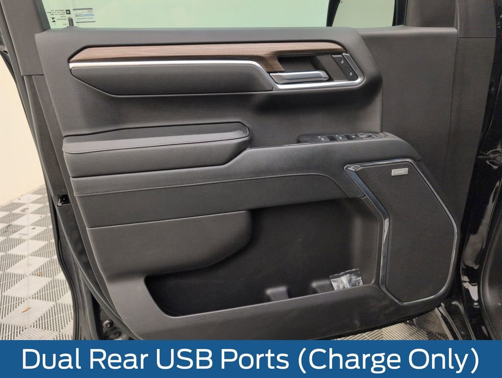 Used 2023 Chevrolet Silverado 1500 LT Trail Boss w/ LT Trail Boss Premium Package AWD/4WD image 32