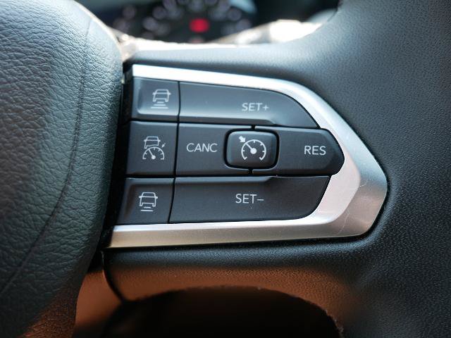 Used 2025 Jeep Compass Limited AWD/4WD image 26