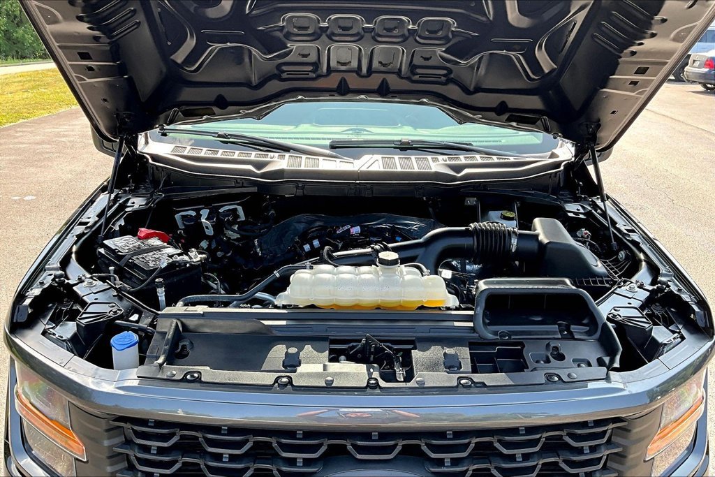 Certified 2025 Ford F150 STX w/ Equipment Group 200A AWD/4WD image 33