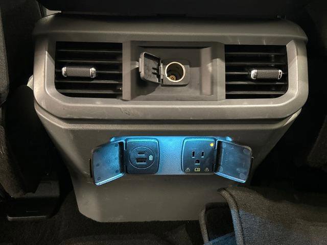 Certified 2022 Ford F150 XLT w/ Equipment Group 302A High image 33