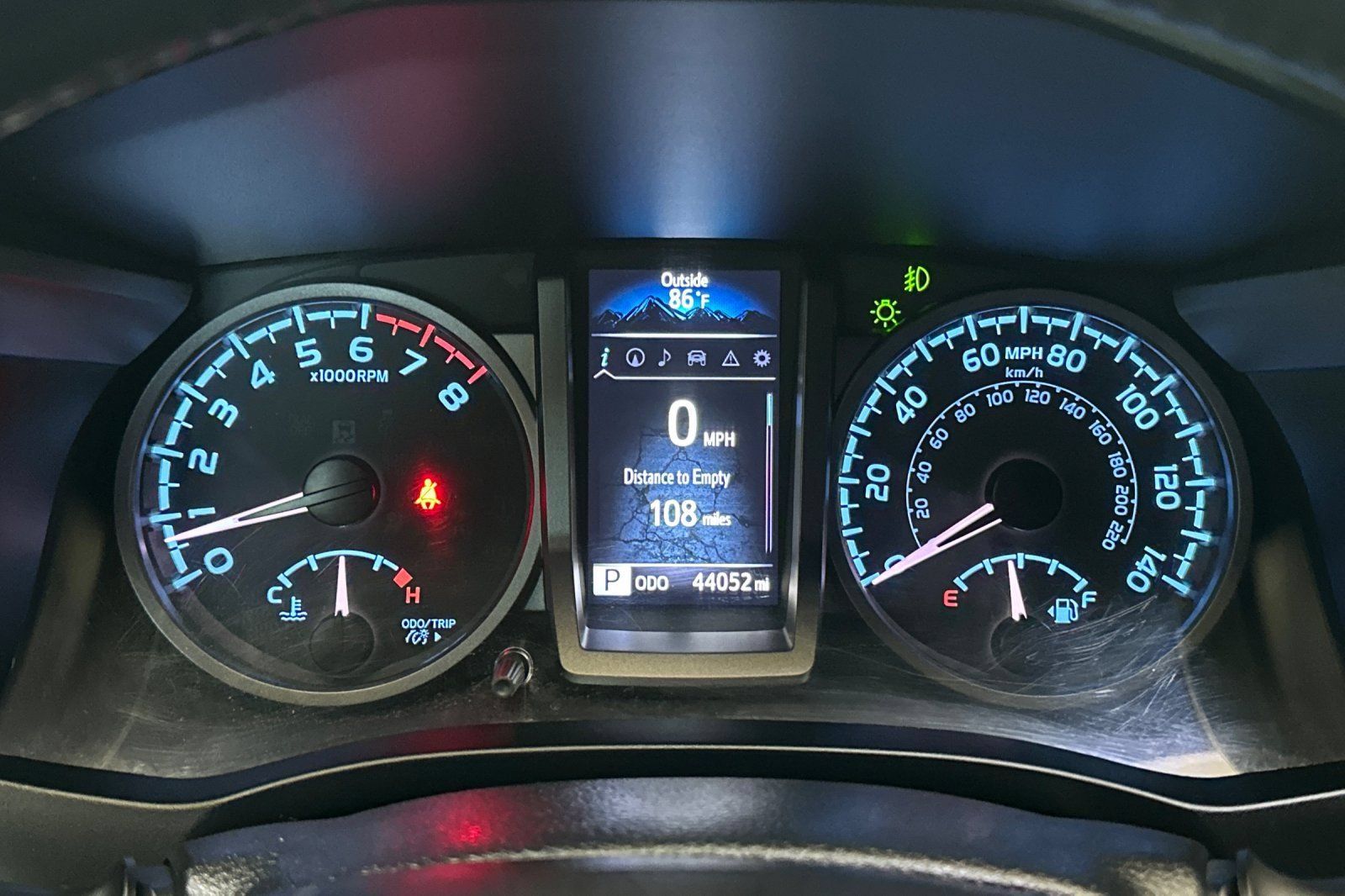 Used 2021 Toyota Tacoma TRD Off-Road w/ TRD Premium Off Road Package AWD/4WD image 27
