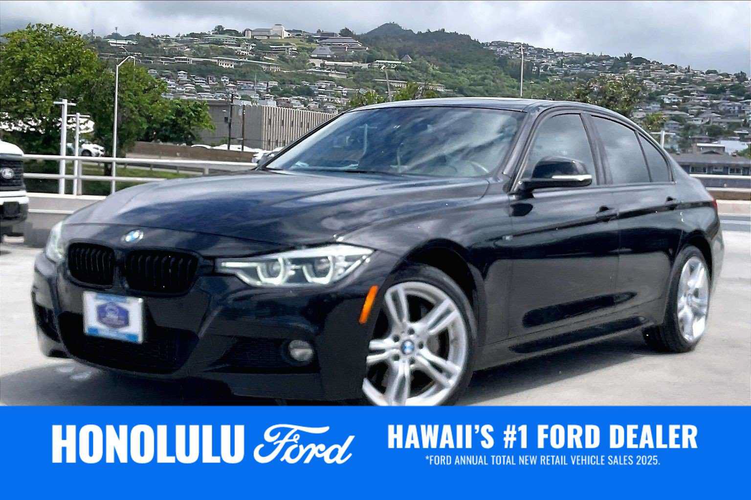 Used 2017 BMW 330i xDrive Sedan AWD/4WD image 1