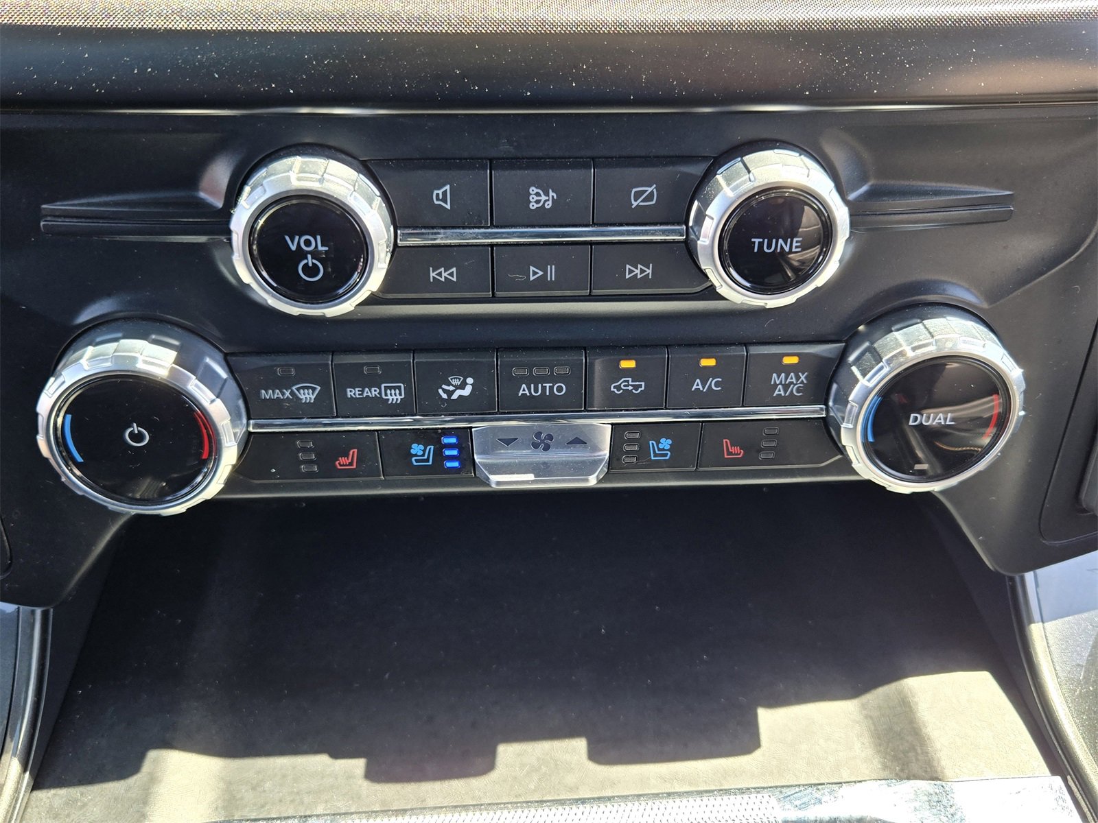 Certified 2023 Ford F150 Tremor w/ Equipment Group 402A High image 17