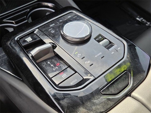 Used 2024 BMW 530i w/ M Sport Package image 25