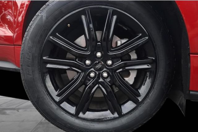 Certified 2024 Ford Edge ST-Line AWD/4WD image 2