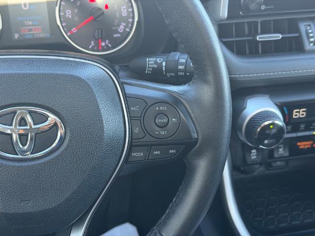 Used 2020 Toyota RAV4 XLE Premium image 17