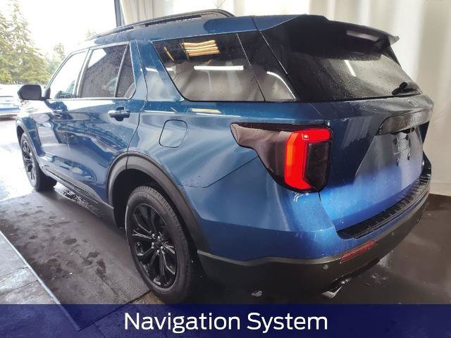 Certified 2023 Ford Explorer ST-Line AWD/4WD image 3