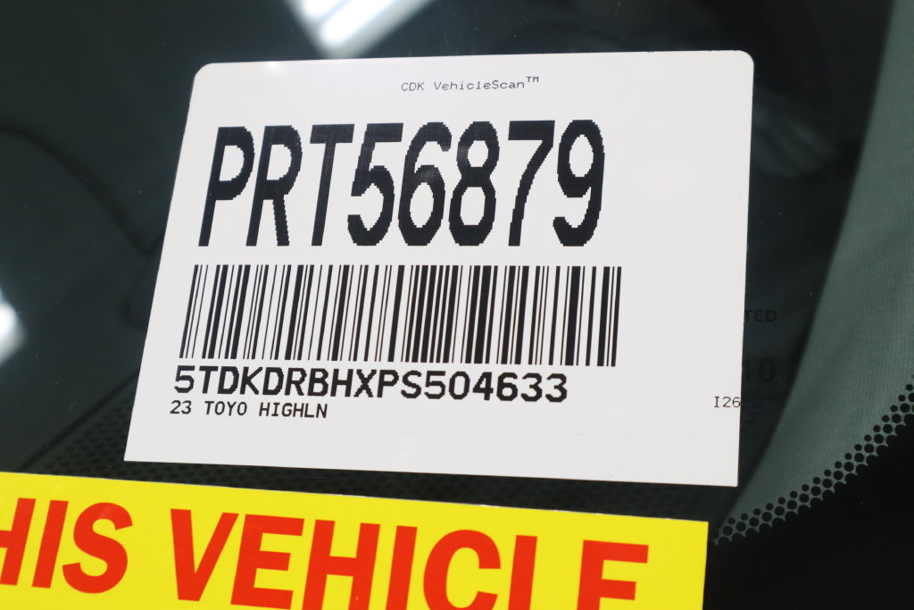 Used 2023 Toyota Highlander XLE AWD/4WD image 38