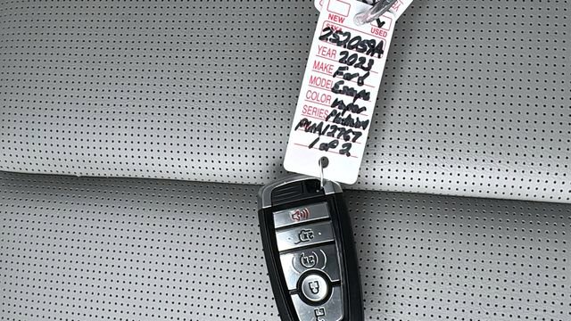 Certified 2023 Ford Escape Platinum image 29