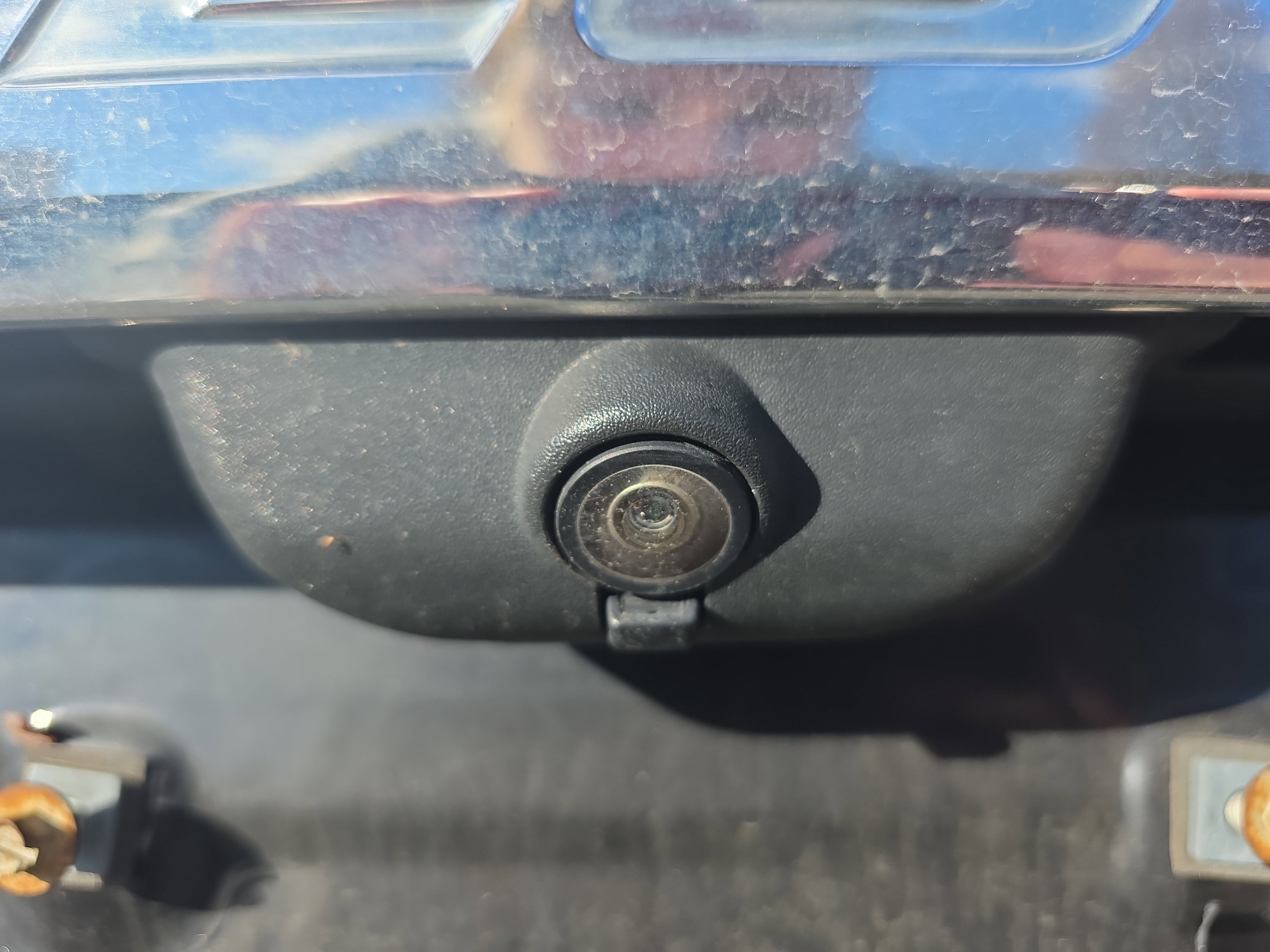 Certified 2022 Ford Explorer XLT w/ Equipment Group 202A image 16