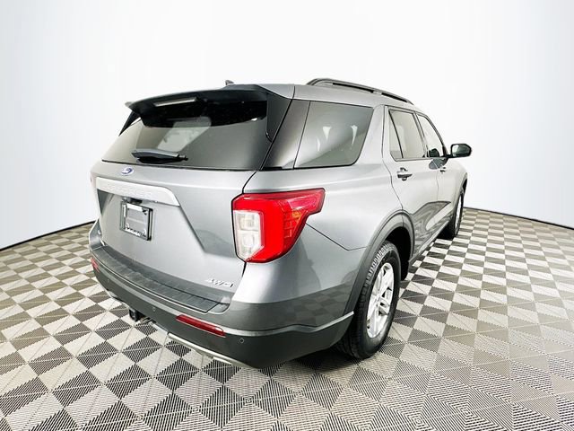 Certified 2022 Ford Explorer XLT w/ Equipment Group 202A image 11