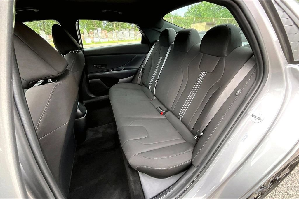 Used 2026 Hyundai Elantra Sport FWD image 24