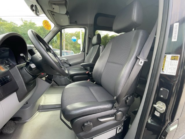 Used 2018 Mercedes-Benz Sprinter 2500 image 14