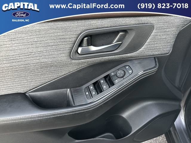 Used 2023 Nissan Rogue SV image 20