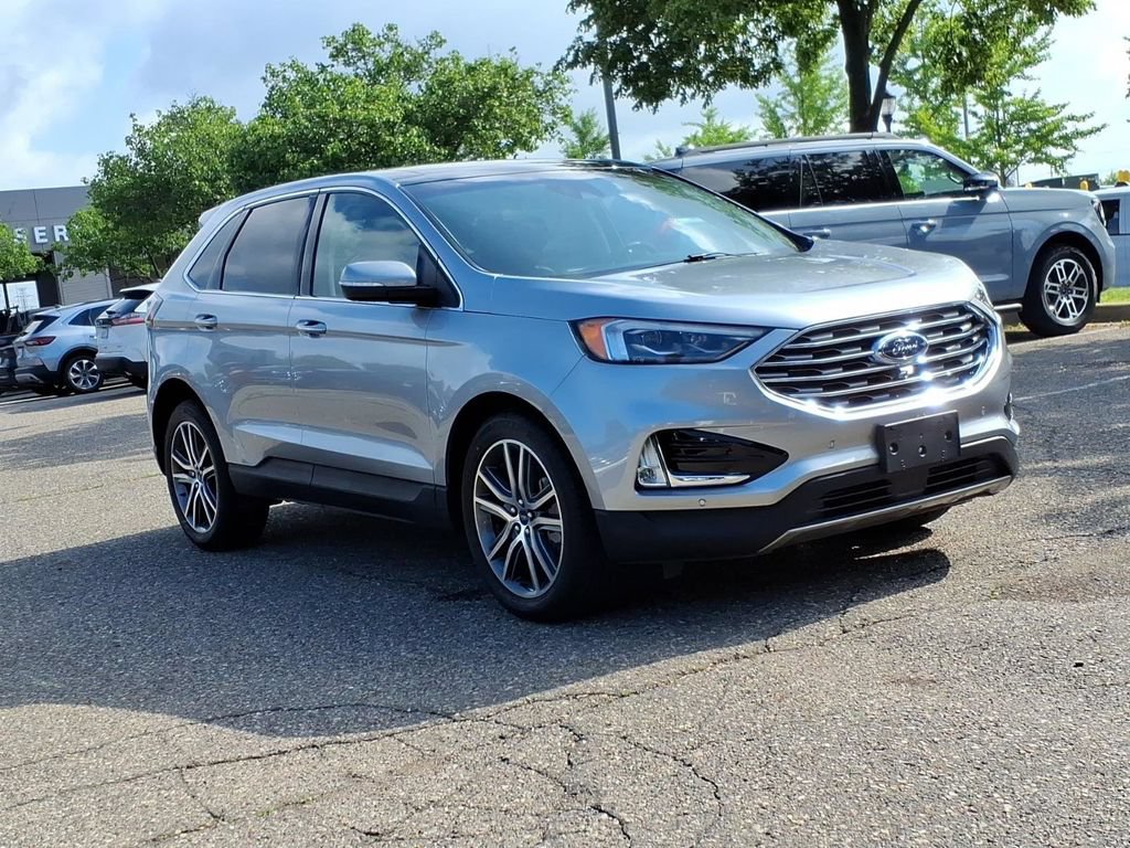 Certified 2022 Ford Edge Titanium w/ Equipment Group 301A AWD/4WD image 7