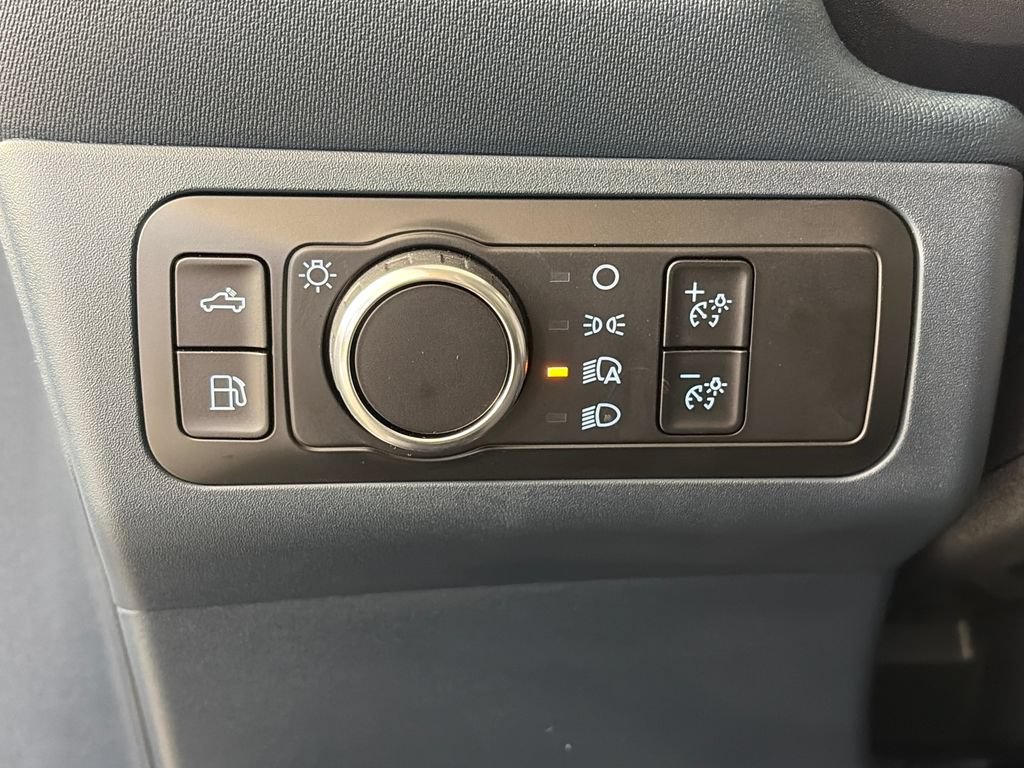 Certified 2025 Ford Maverick XL FWD image 23