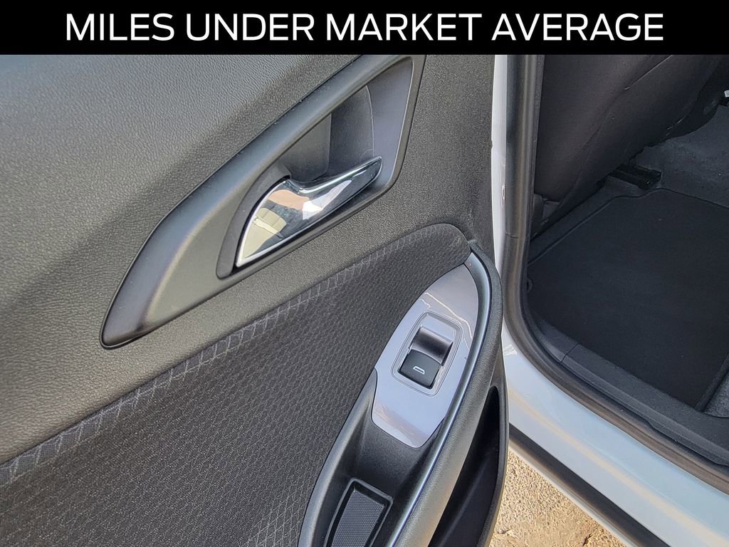 Used 2023 Chevrolet Malibu LS image 13