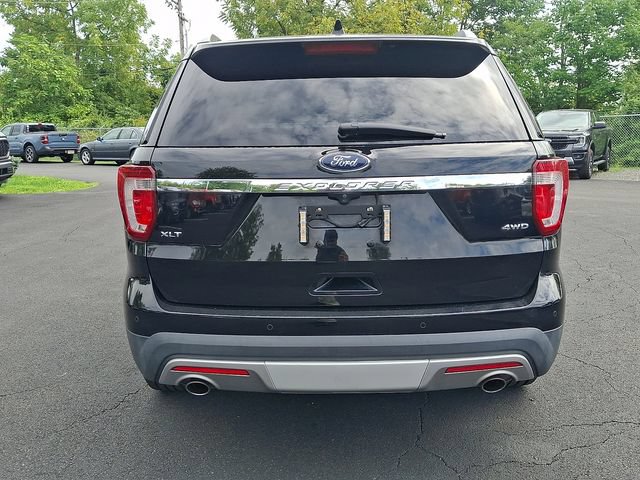 Certified 2017 Ford Explorer XLT w/ Equipment Group 202A AWD/4WD image 11