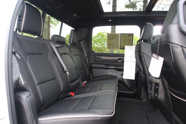 Used 2025 RAM 1500 Limited AWD/4WD image 16