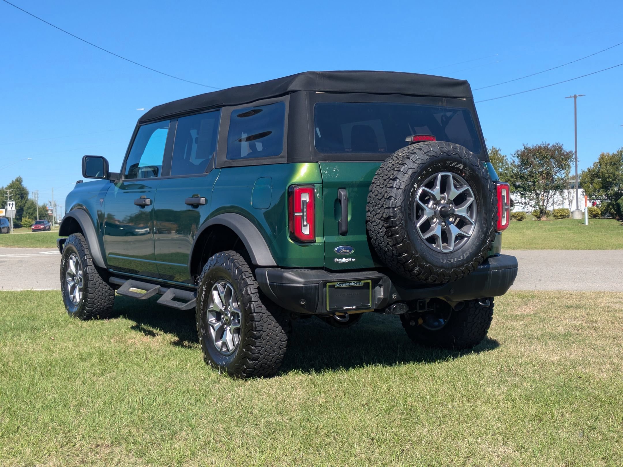 Certified 2024 Ford Bronco Badlands image 3