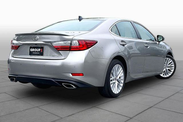 Used 2017 Lexus ES 350 w/ Luxury Package FWD image 12