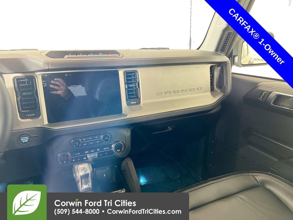 Certified 2025 Ford Bronco Outer Banks w/ Sasquatch Package image 27