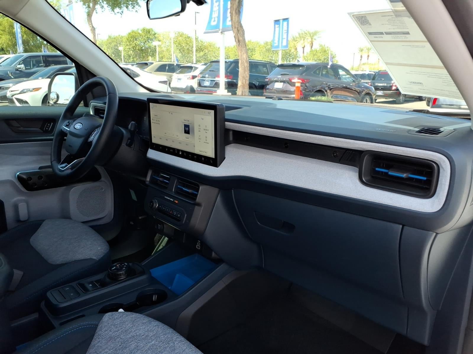 Certified 2025 Ford Maverick XLT w/ XLT Luxury Package AWD/4WD image 10