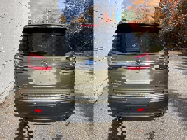 Used 2023 Subaru Ascent Touring image 4