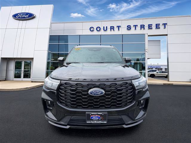 Certified 2026 Ford Explorer ST-Line AWD/4WD image 6
