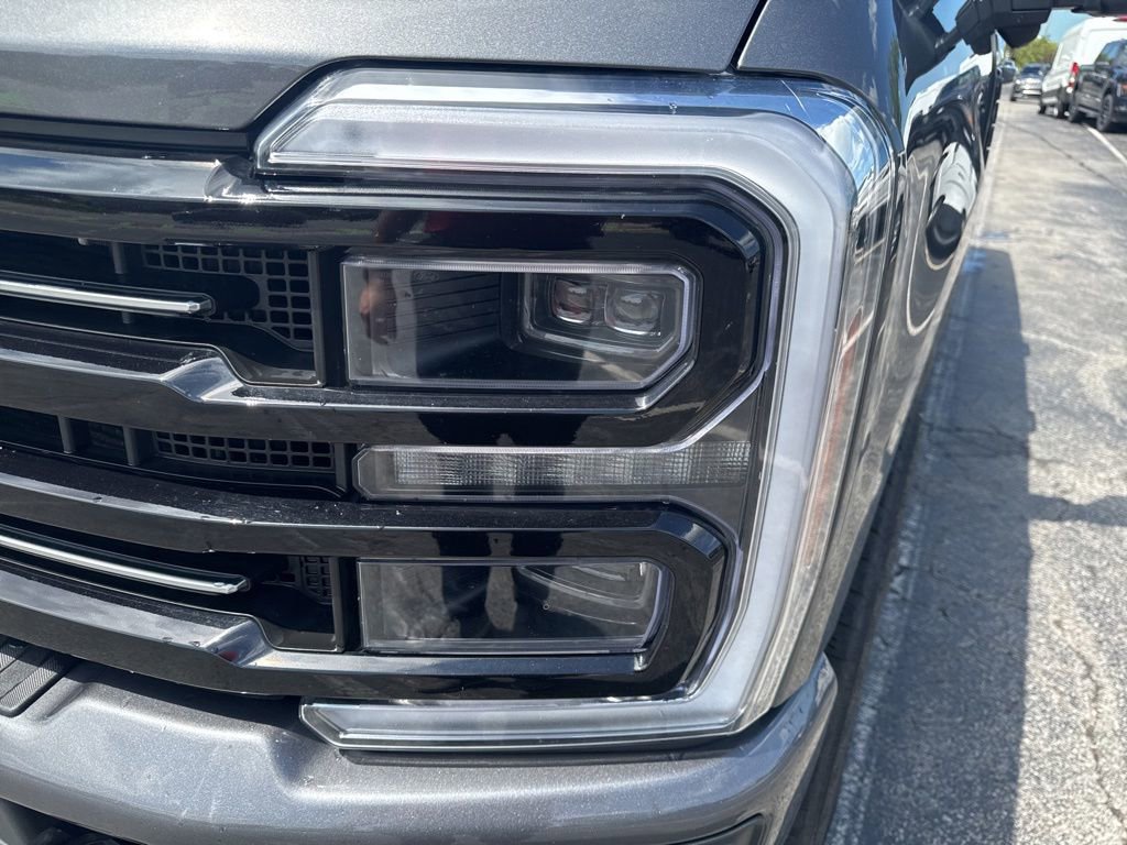 Certified 2025 Ford F350 Platinum AWD/4WD image 59