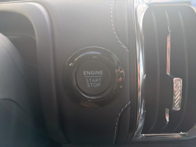 Certified 2025 Ford Expedition Max Platinum image 22