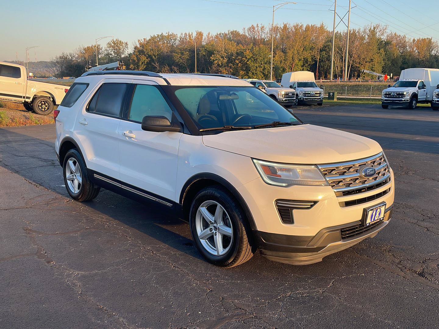 Certified 2018 Ford Explorer XLT FWD image 7