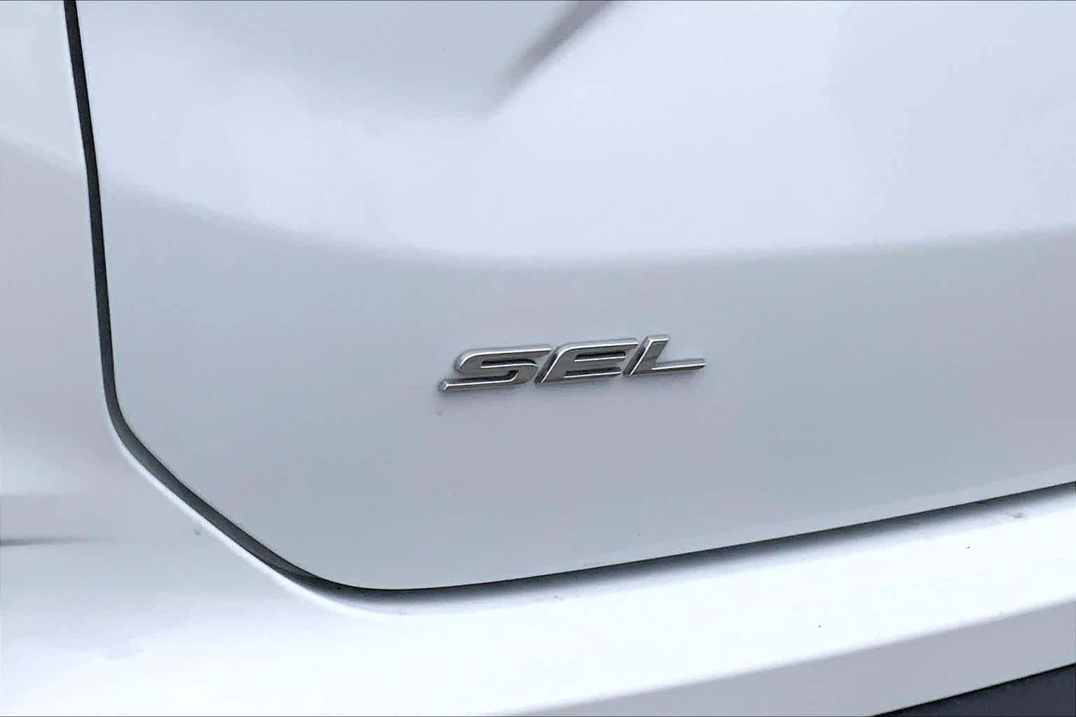 Certified 2022 Ford Edge SEL AWD/4WD image 10