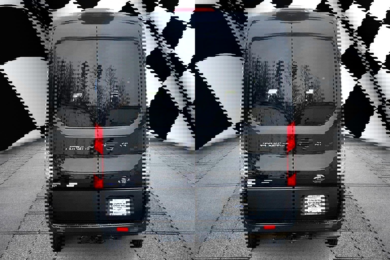 Certified 2022 Ford Transit 350 XLT image 3