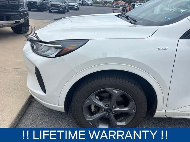 Certified 2024 Ford Escape ST-Line w/ Tech Pack #1 AWD/4WD image 3