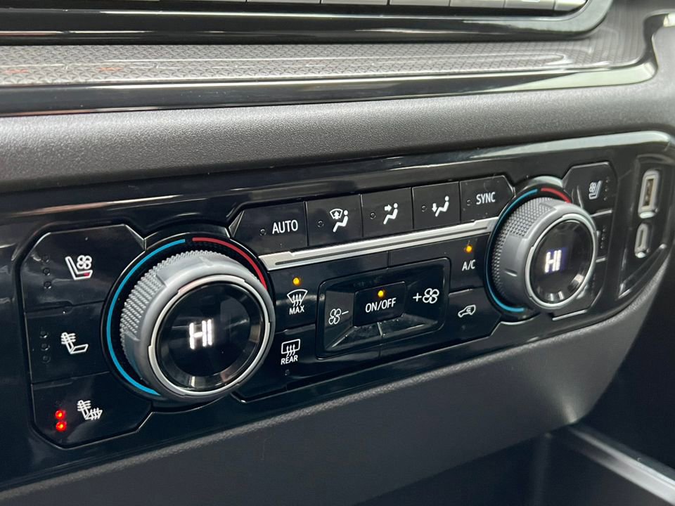 Used 2024 Chevrolet Silverado 1500 ZR2 image 28