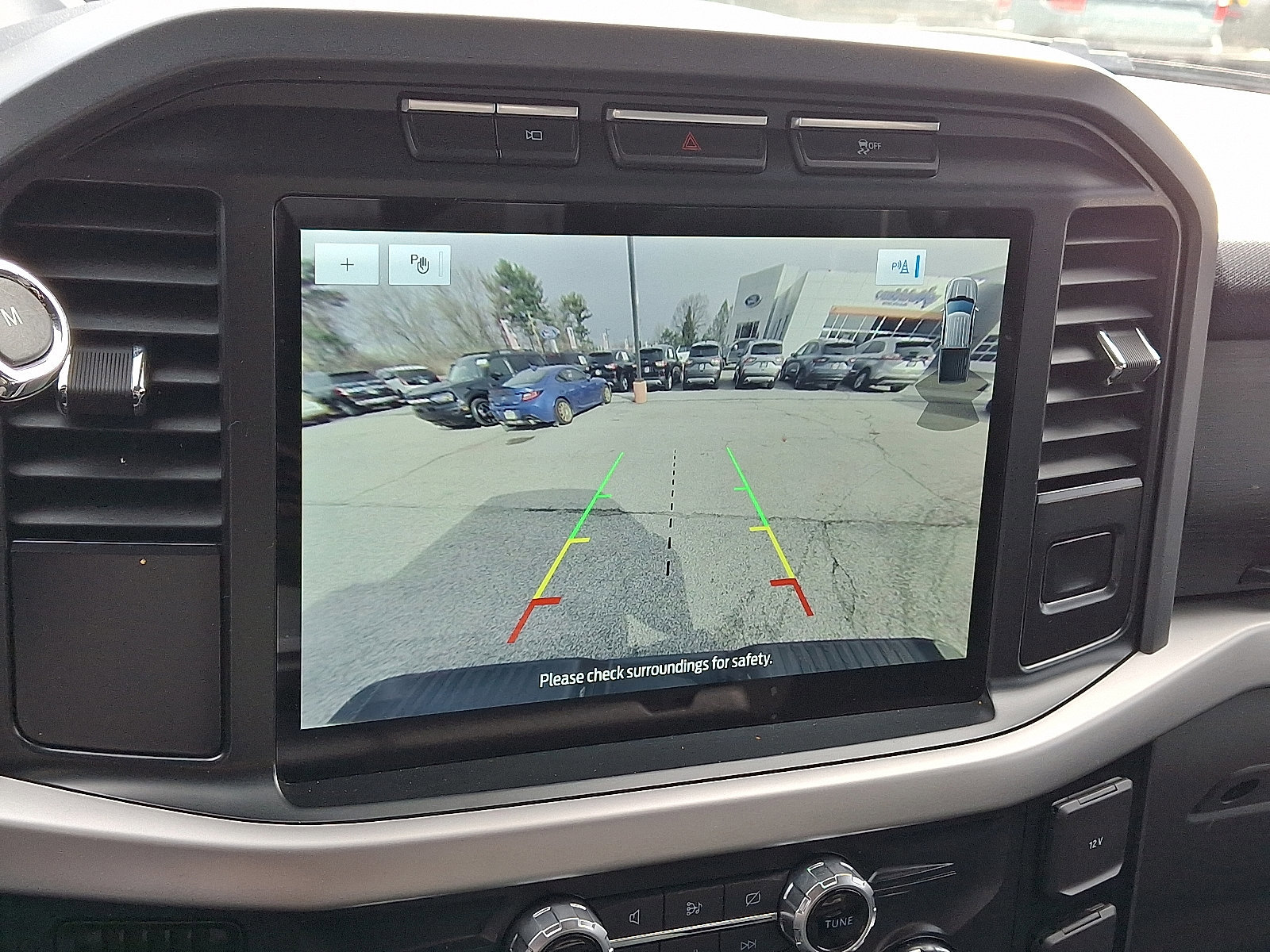 Certified 2022 Ford F150 XLT w/ Equipment Group 302A High image 20