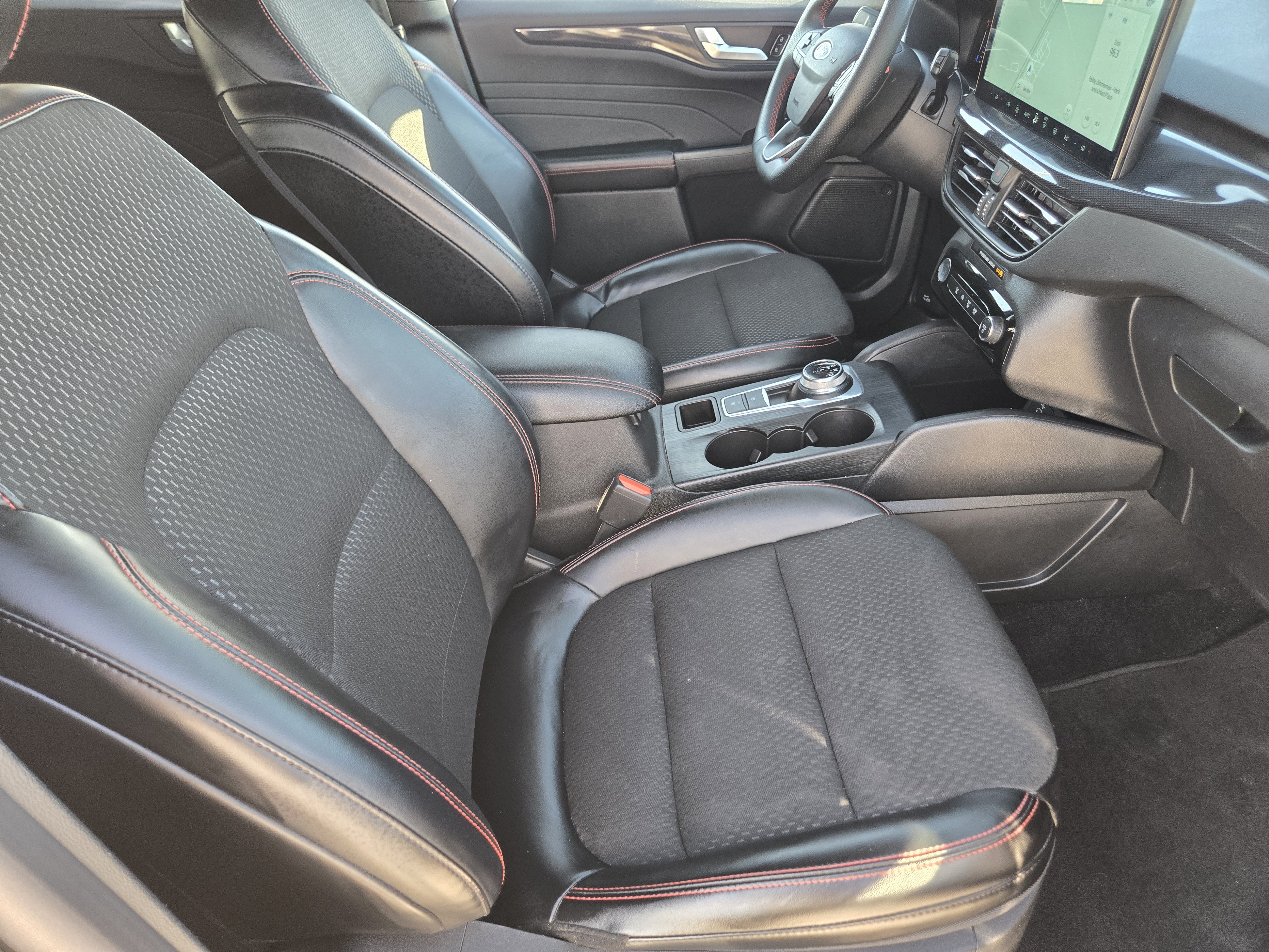 Certified 2024 Ford Escape ST-Line w/ Tech Pack #1 FWD image 13