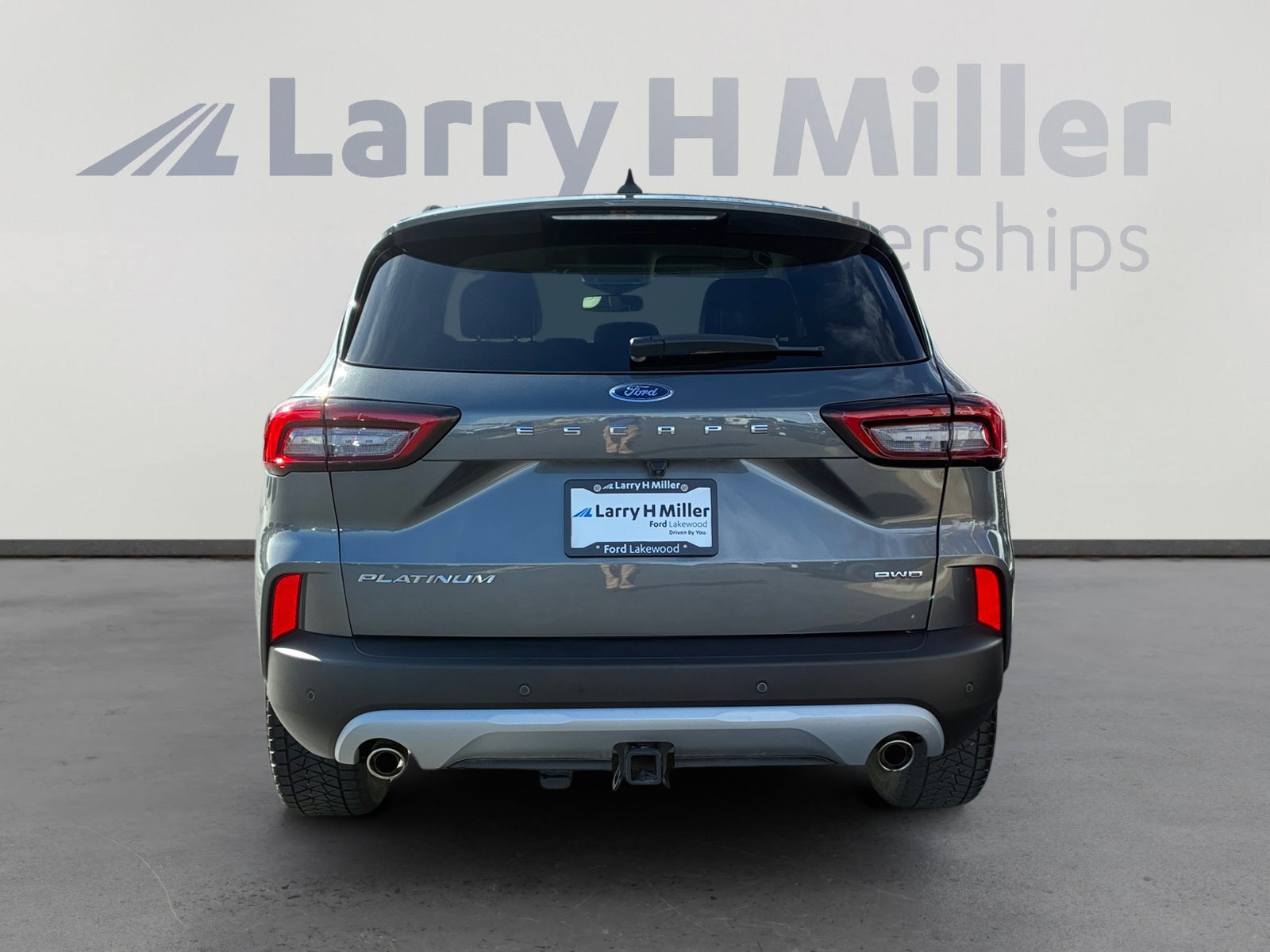 Certified 2023 Ford Escape Platinum w/ Premium Technology Package image 4